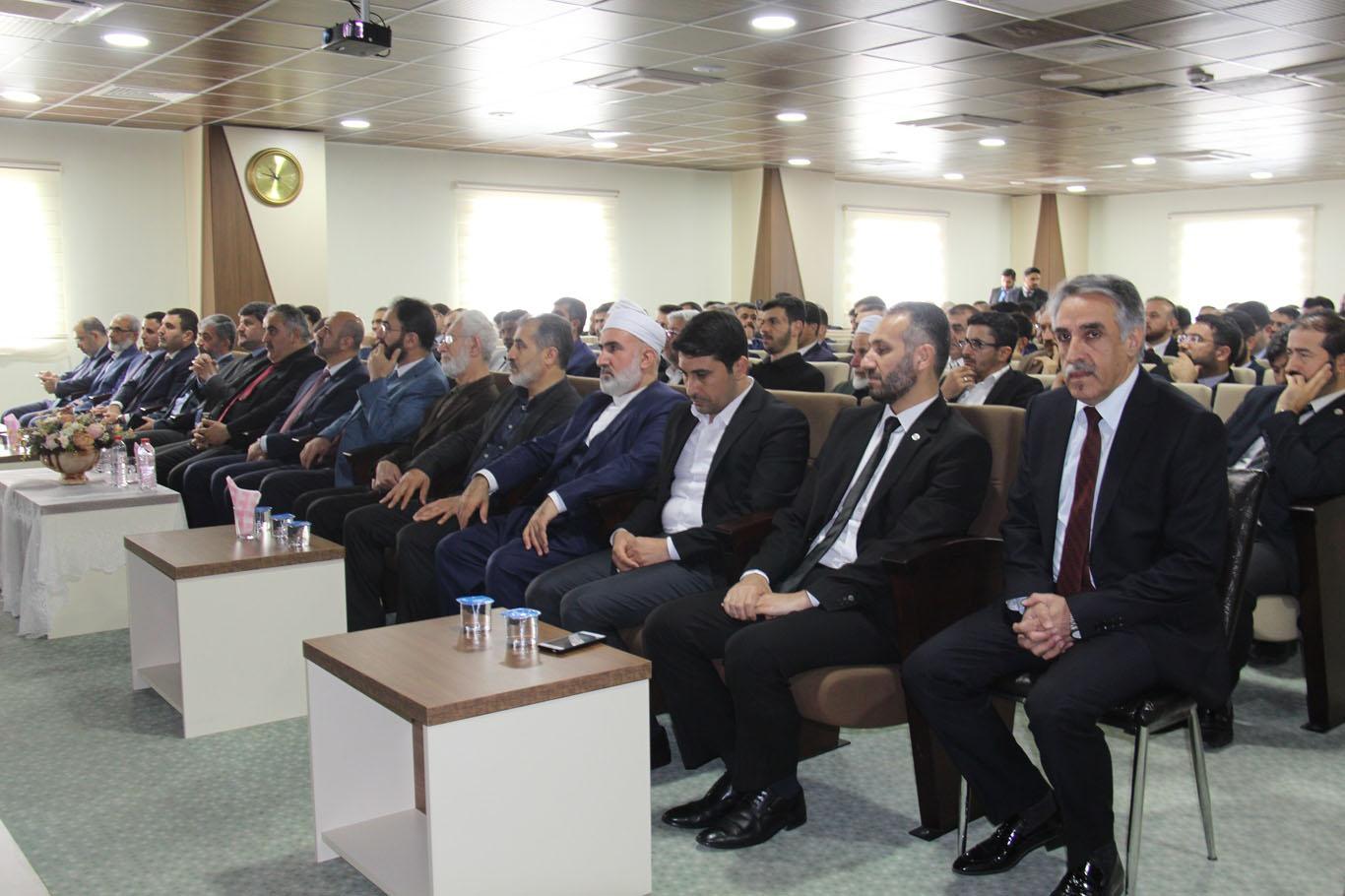 Diyarbakır'da Diyanet'in ihtisas merkezinde mezuniyet töreni düzenlendi